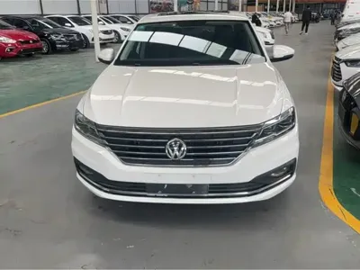 Volkswagen Lavida 2020, 56000 км, за 43800 CNY