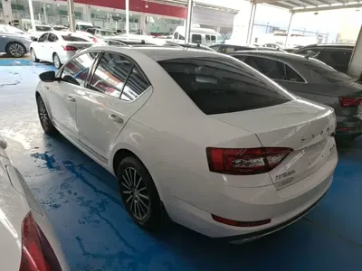 Skoda Octavia 2019, 121800 км, за 44400 CNY - фото 5