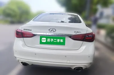 Infiniti Q50L 2018, 71700 км, за 98645.33 CNY
