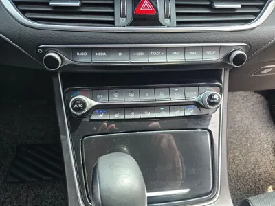 Hyundai Grandeur 2018, 187378 км, за 9800000 KRW - фото 14