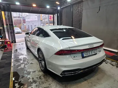 Audi A7 2020, 37000 км, за 49900000 KRW