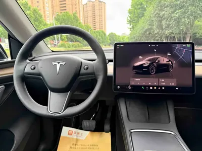 Tesla Model Y 2022, 64000 км, за 163800 CNY - фото 15