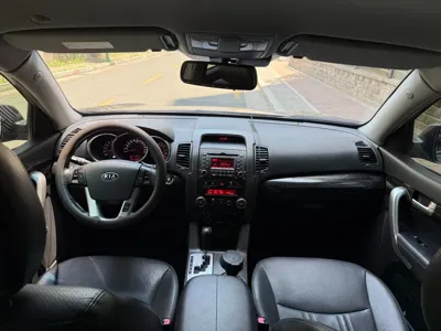 Kia Sorento 2011, 137928 км, за 5600000 KRW - фото 11