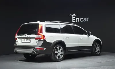 Volvo XC70 2015, 190913 км, за 10500000 KRW