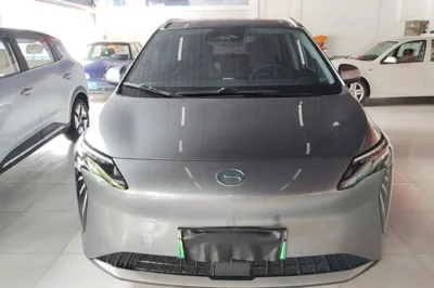AION Y 2023, 33300 км, за 82905.9 CNY