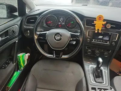 Volkswagen Golf 2017, 76200 км, за 51100 CNY