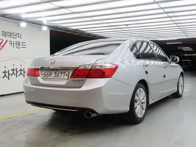 Honda Accord 2014, 178202 км, за 5500000 KRW