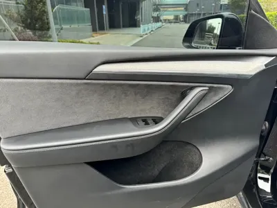 Tesla Model Y 2023, 33000 км, за 126800 CNY - фото 4