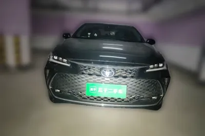 Toyota Avalon 2023, 37700 км, за 128304.87 CNY