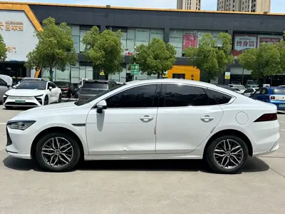 BYD Qin Plus 2024, 35000 км, за 65000 CNY