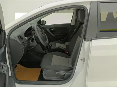 Volkswagen Polo 2017, 73900 км, за 25800 CNY - фото 8