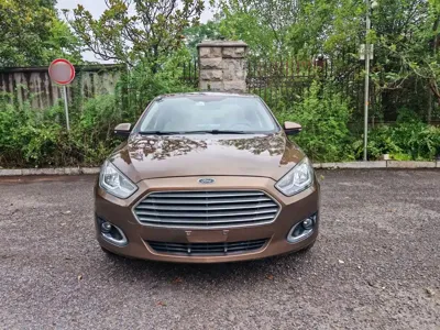 Ford Escort 2015, 82400 км, за 20600 CNY - фото 7
