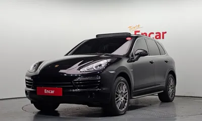 Porsche Cayenne · 2012 год
