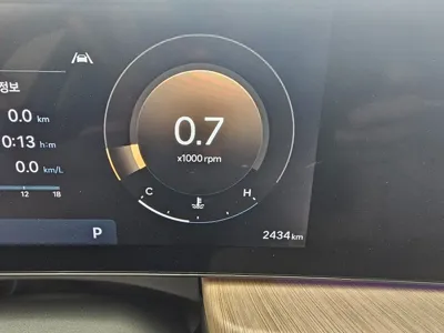 Hyundai Sonata 2025, 2434 км, за 31300000 KRW - фото 8