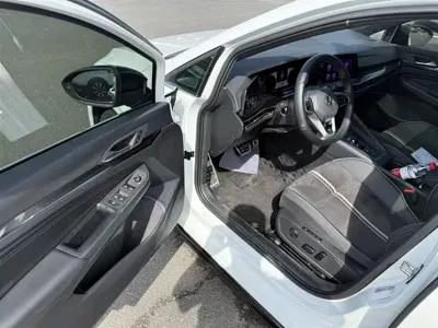 Volkswagen Golf 2023, 45000 км, за 125800 CNY - фото 7