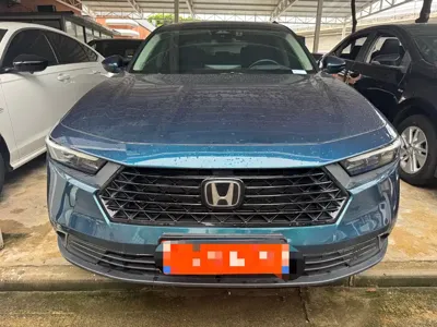 Honda Accord 2023, 60000 км, за 103800 CNY