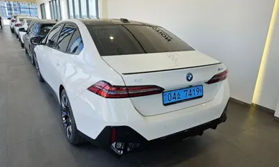 BMW i5 2024, 27000 км, за 82900000 KRW