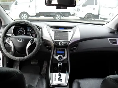Hyundai Avante 2012, 196447 км, за 3690000 KRW - фото 7