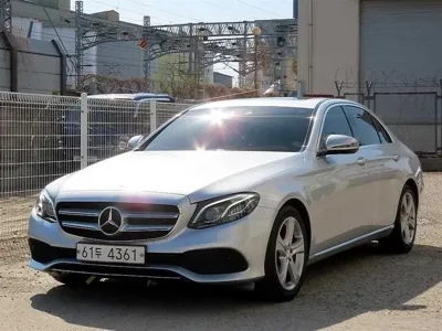 Mercedes-Benz E-Class 2017, 119637 км, за 16800000 KRW - фото 2
