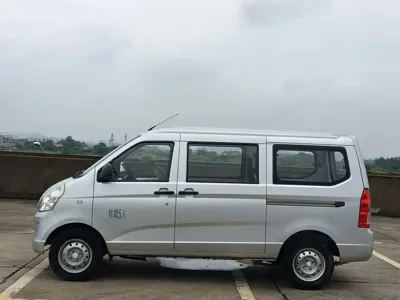 Wuling Rongguang 2018, 70000 км, за 16800 CNY