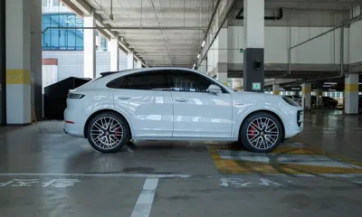 Porsche Cayenne 2025, 14105 км, за 190000000 KRW