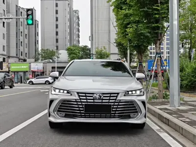 Toyota Avalon 2024, 14000 км, за 106800 CNY