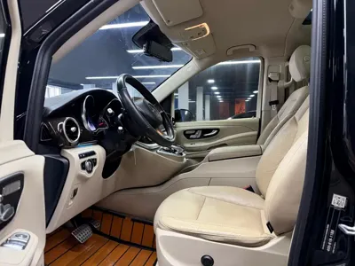 Mercedes-Benz V-Class 2019, 210000 км, за 131700 CNY - фото 4