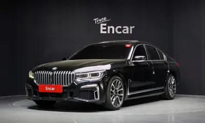 BMW 7-Series · 2020 год