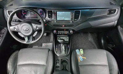 Kia Carens 2017, 110840 км, за 11500000 KRW - фото 7