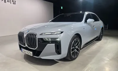 BMW 7-Series · 2025 год