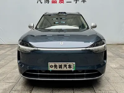 AITO 问界 AITO M9 2024, 60000 км, за 323800 CNY