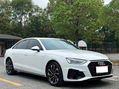 Audi A4L 2023, 30000 км, за 138000 CNY