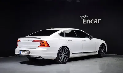 Volvo S90 2018, 102583 км, за 24300000 KRW