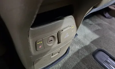 Kia Canival 2017, 181619 км, за 10800000 KRW - фото 17