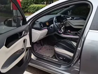 BYD Qin Plus 2022, 70000 км, за 60000 CNY