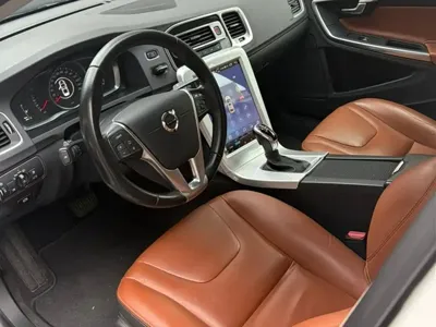 Volvo S60 2020, 140000 км, за 58800 CNY