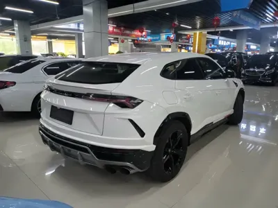Lamborghini Urus 2019, 56000 км, за 1888000 CNY