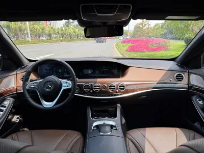 Mercedes-Benz S-Class 2018, 58000 км, за 379300 CNY - фото 8