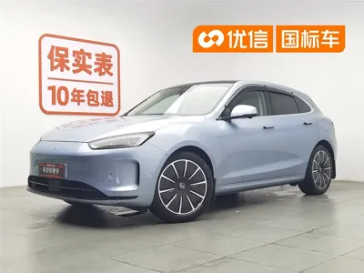 AITO 问界 AITO M5 · 2023 год