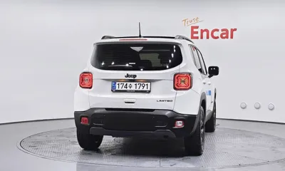 Jeep Renegade 2023, 4886 км, за 27990000 KRW - фото 4