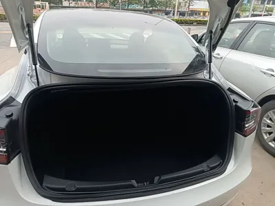 Tesla Model 3 2019, 66300 км, за 113974.75 CNY - фото 22