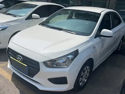 Hyundai Verna 2020, 80000 км, за 26300 CNY