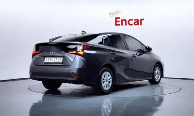Toyota Prius 2019, 161134 км, за 13490000 KRW