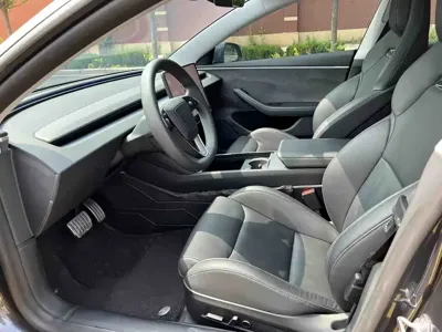 Tesla Model 3 2025, 20000 км, за 219800 CNY - фото 4
