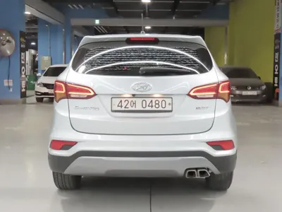 Hyundai Santafe 2016, 129545 км, за 9900000 KRW