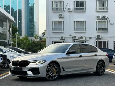 BMW 5 Series · 2021 год