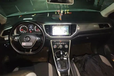 Volkswagen T-Roc 2018, 82300 км, за 54694.45 CNY - фото 9