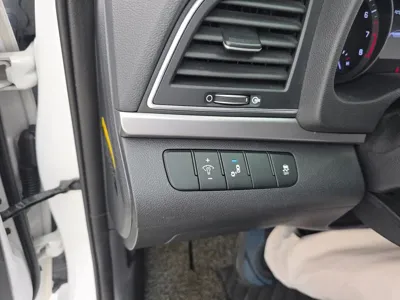 Hyundai Avante 2018, 111000 км, за 9500000 KRW - фото 13