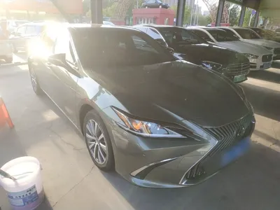 Lexus ES 2020, 47699 км, за 173627.58 CNY - фото 3