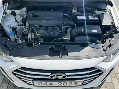 Hyundai Avante 2018, 100000 км, за 9800000 KRW - фото 8